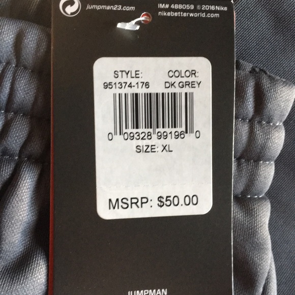 Grey jordan sweats XL in boys/ fit SM in women - Picture 2 of 4